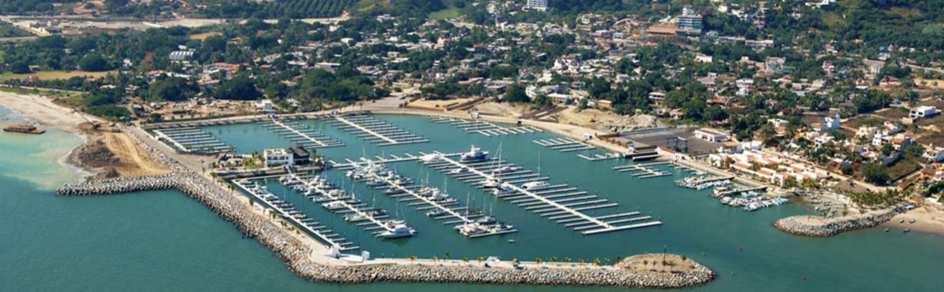 La Cruz Marina
